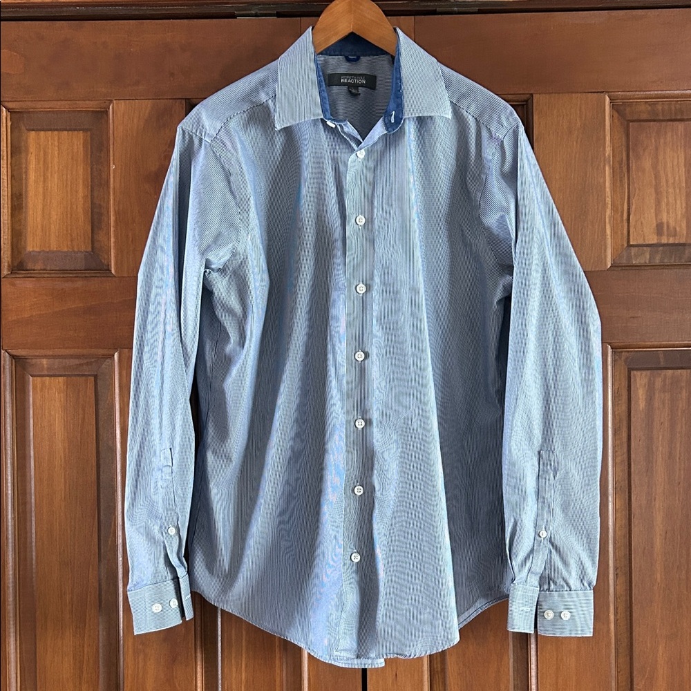 Kenneth Cole Men’s Light Blue PinStripe Button Down Shirt, L 16-16 1/2, 34-35